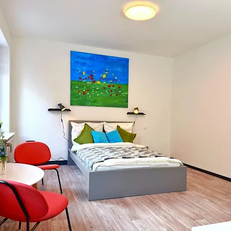 Апартаменты Zentrales 2-sz-apartment Nr 4 - Top-lage Am Hbf Крефельд
