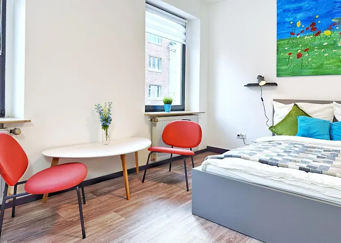 Zentrales 2-sz-apartment Nr 4 - Top-lage Am Hbf * Крефельд