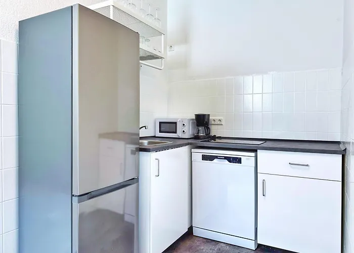 Zentrales 2-sz-apartment Nr 4 - Top-lage Am Hbf Крефельд