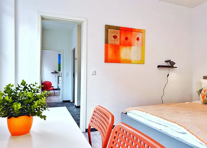 Апартаменты Zentrales 2-sz-apartment Nr 4 - Top-lage Am Hbf Крефельд