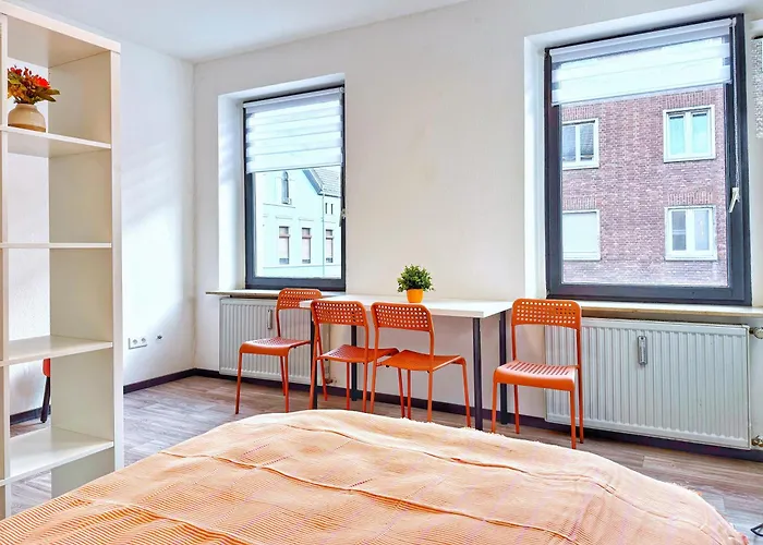 Zentrales 2-sz-apartment Nr 4 - Top-lage Am Hbf * Крефельд